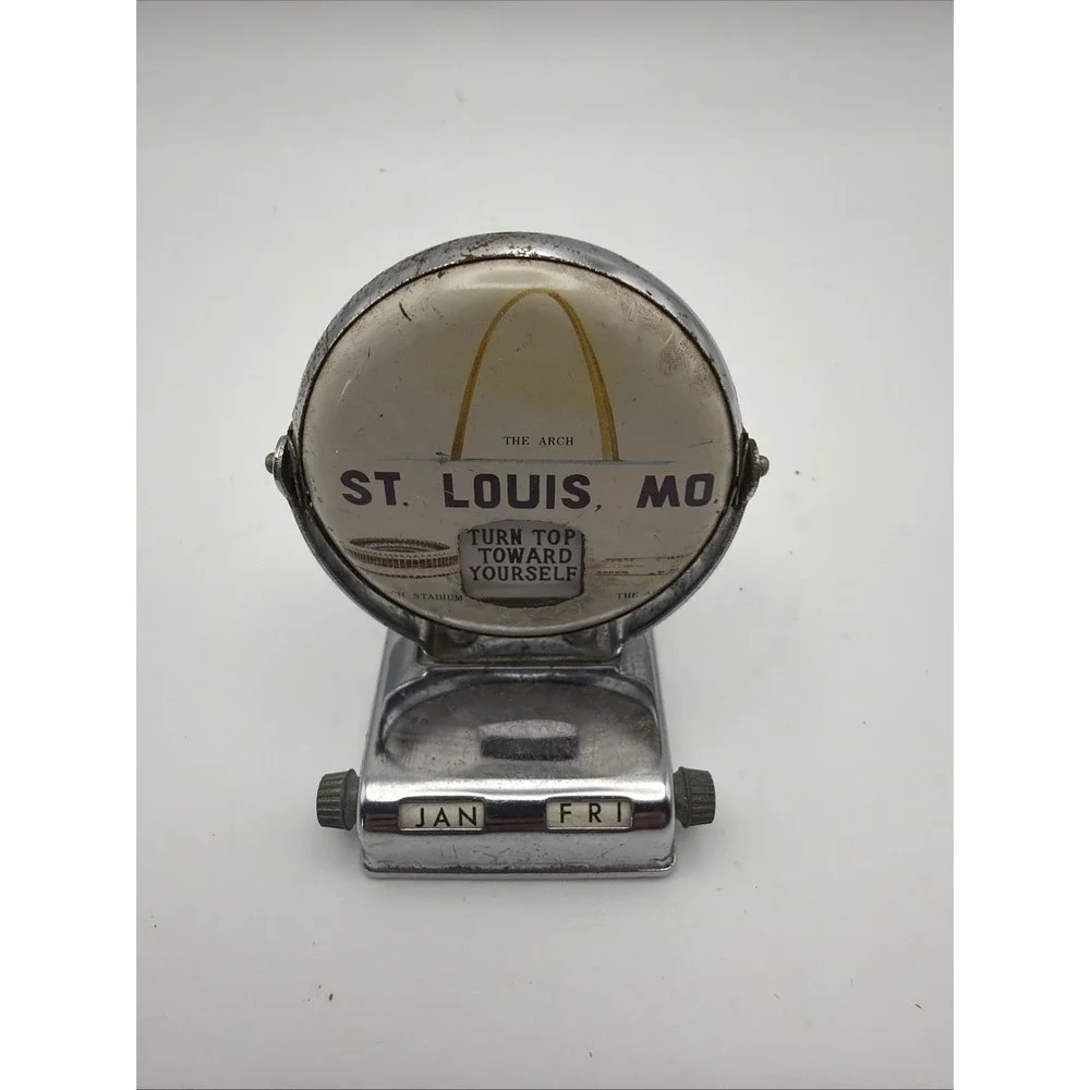 Vintage St.  Louis Metal Flip Mechanical Desk Perpetual Calendar Works